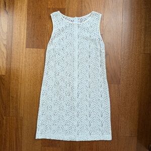 *LIKE NEW* White lace shift dress / tunic size M